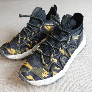 Under Armour Womens Sneakers 9.5 Black Green Camo Fat Tire NEW